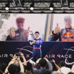 XR技術が彩る空のモータースポーツ「AIR RACE X」2024シーズン、室屋義秀選手がシリーズ制覇!