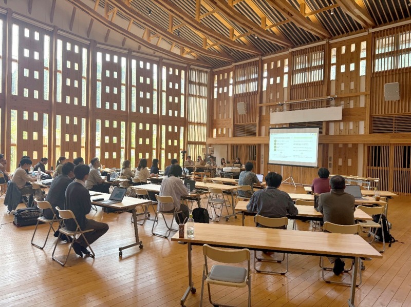生成AIで地域課題に挑む 岡山・西粟倉村で実践された企業研修の新しいかたち